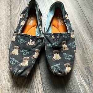 Bobs by Skechers Grumpy Cat casual slip on flat shoes women's 5